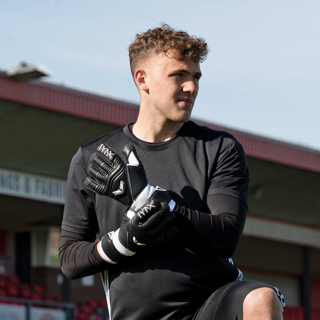 VISION BLACK NEGATIVE